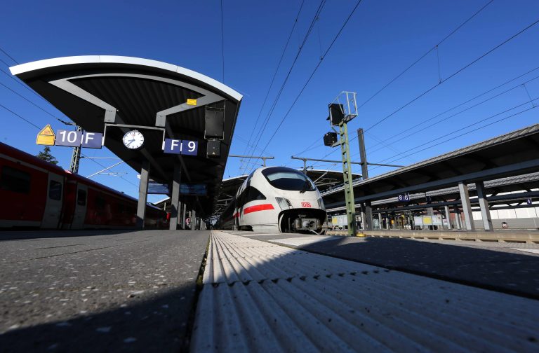 29.08.17 , Erfurt, Hauptbahnhof Erfurt  - auf dem Bahnsteig / Innenansichten Foto: Karina Hessland-Wissel