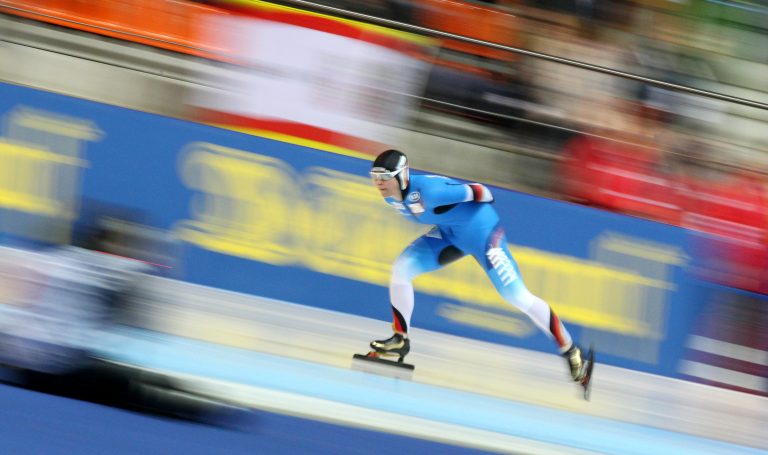 21.01.18 , Erfurt, Eissportzentrum / Gunda-Niemann-Stirnemann-Halle, ISU World Cup Speed Skating / Weltcup Eisschnelllauf 
im Bild: 3000 m Division A  Women - Claudia Pechstein (GER) 
Foto: Karina Hessland-Wissel
 *** Local Caption *** Copyright by KH/Karina Hessland Bildjournalismus und Fotografie , Stauffenbergallee 23 , 99085 Erfurt , Tel: 0177-2967631 ; E-Mail: karina.hessland@googlemail.com ; Bankverbindung : Erfurter Bank BLZ : 82064228  Konto: 1107836 , BIC: ERFBDE8E , IBAN: DE55 8206 4228 0001 1078 36 ; SteuerNr.: 151/230/13457  FA Erfurt , Nutzung nur gegen Honorar + 7% Mwst und Urhebernennung! Mit Abdruck werden die AGB von KH Bildjournalismus und Fotografie anerkannt. WICHTIG: Jegliche kommerzielle Nutzung ist Honorar- und Mehrwertsteuerpflichtig! Honorar gemaess MFM. Weitergabe an Dritte nur nach vorheriger Absprache mit dem Urheber! Darstellung im Internet ist grundsaetzlich Honorar- und Mehrwertsteuerpflichtig, auch als 1:1 Kopie in Internet -Ausgaben von Tageszeitungen und Magazinen. Autoren-Nennung auch für Internet -Darstellung gemaess § 13 UrhGes.